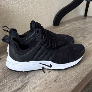 Nike women’s athletic shoes